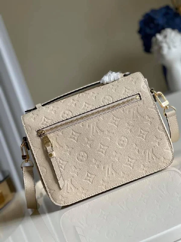 Louis Vuitton Pochette Metis Bag